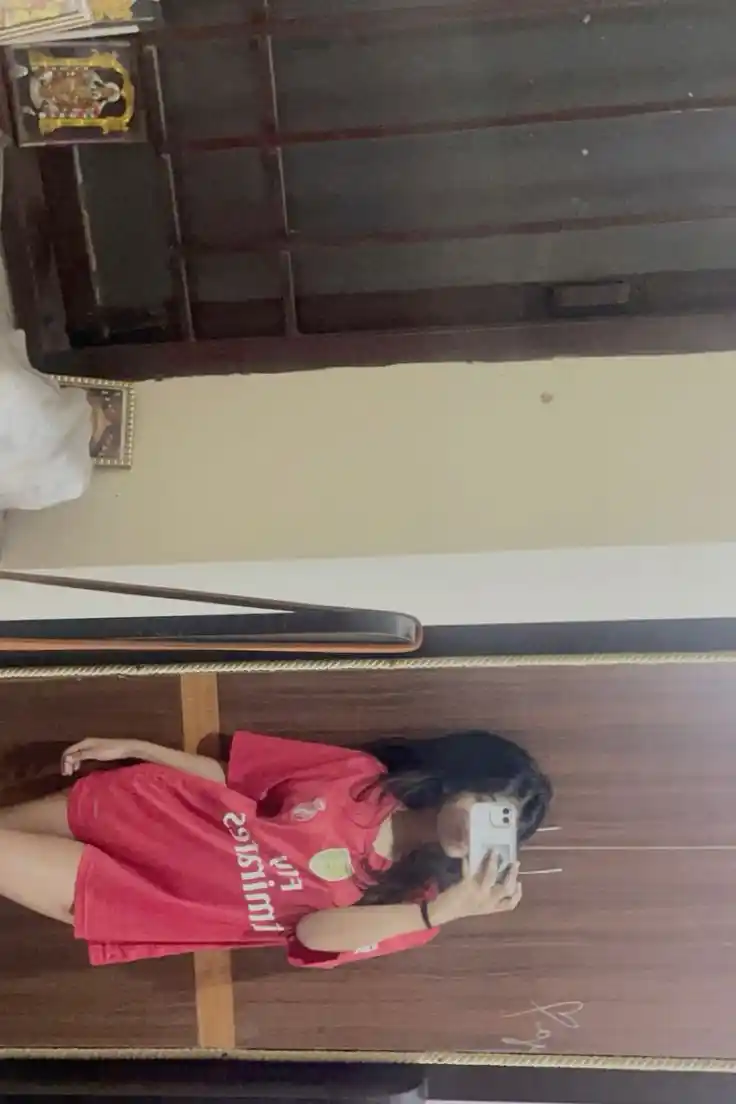 hide-face-girl-dp hide-face-girl-dp