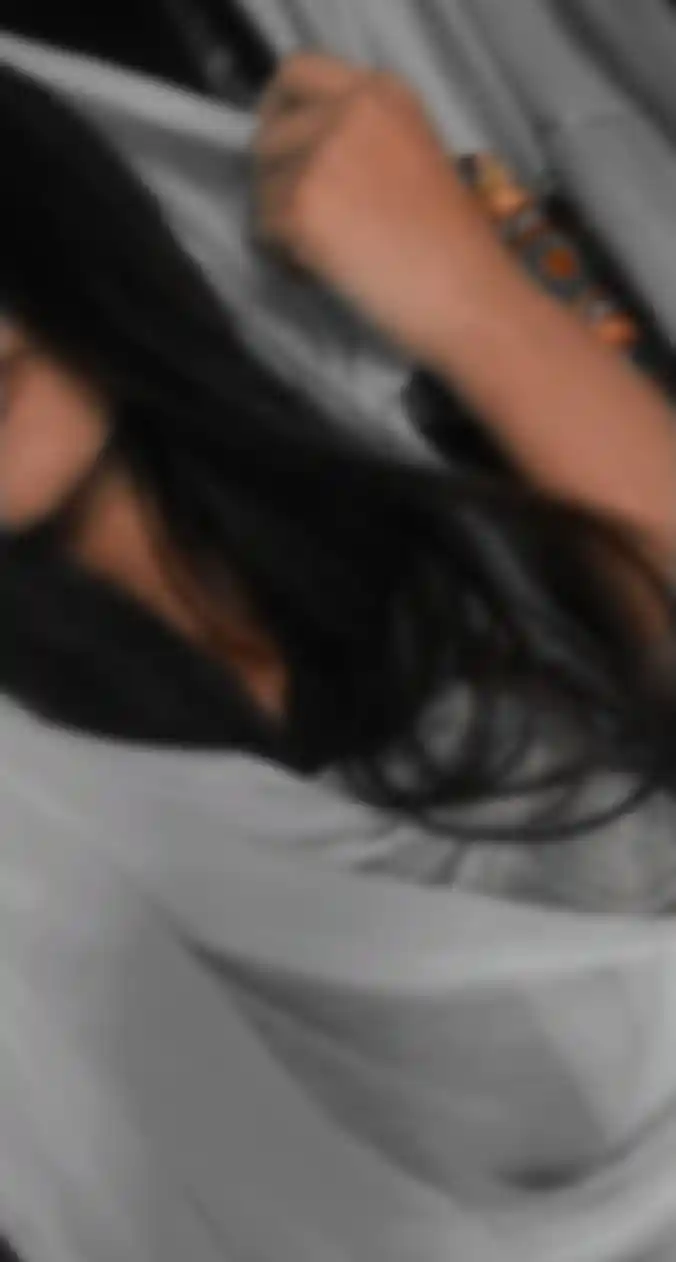 hijab-girl-hide-face-pic-dp hijab-girl-hide-face-pic-dp