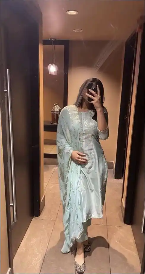 stylish-girls-dp-images stylish-girls-dp-images