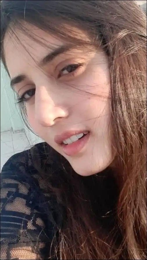 stylish-girls-dp-images stylish-girls-dp-images