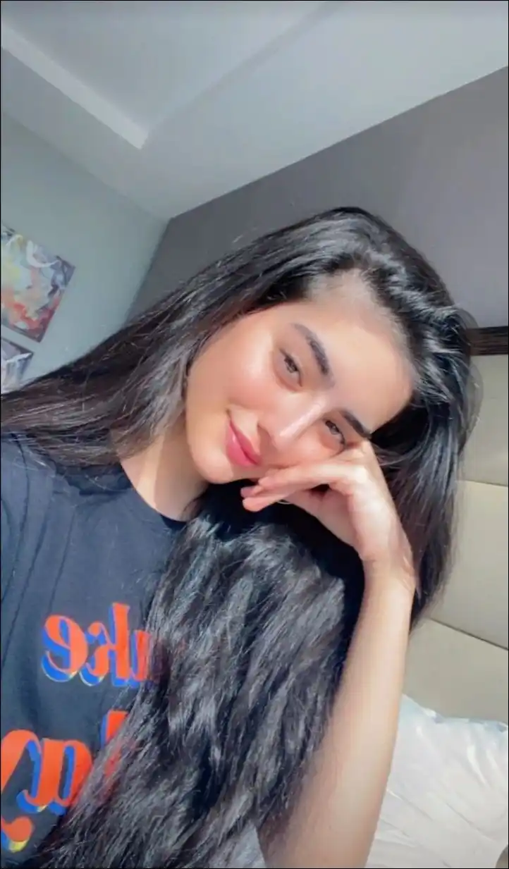 stylish-girls-dp-images stylish-girls-dp-images