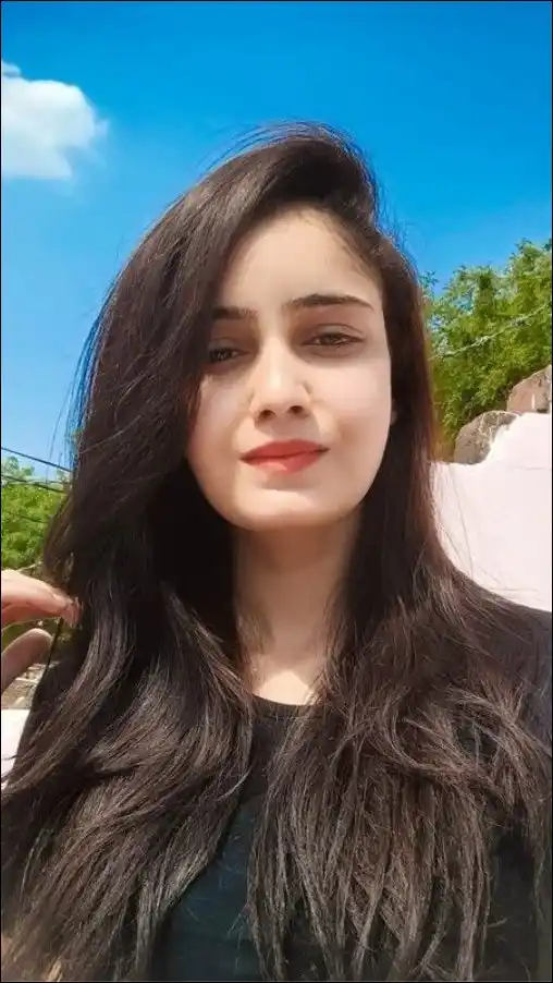 stylish-girls-dp-images stylish-girls-dp-images