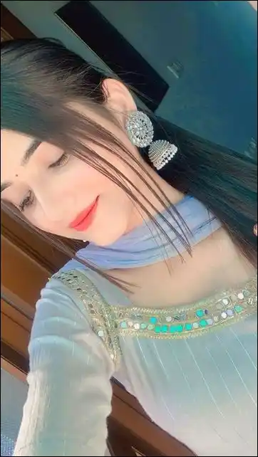 stylish-girls-dp-images stylish-girls-dp-images