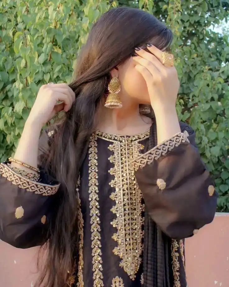 hide-face-girl-pic-dp hide-face-girl-pic-dp