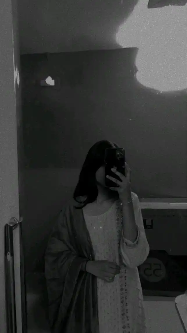 hide-face-girl-pic-dp hide-face-girl-pic-dp